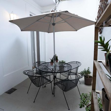 Downtown Porto Relaxed Apartment With Private Yard Exteriör bild