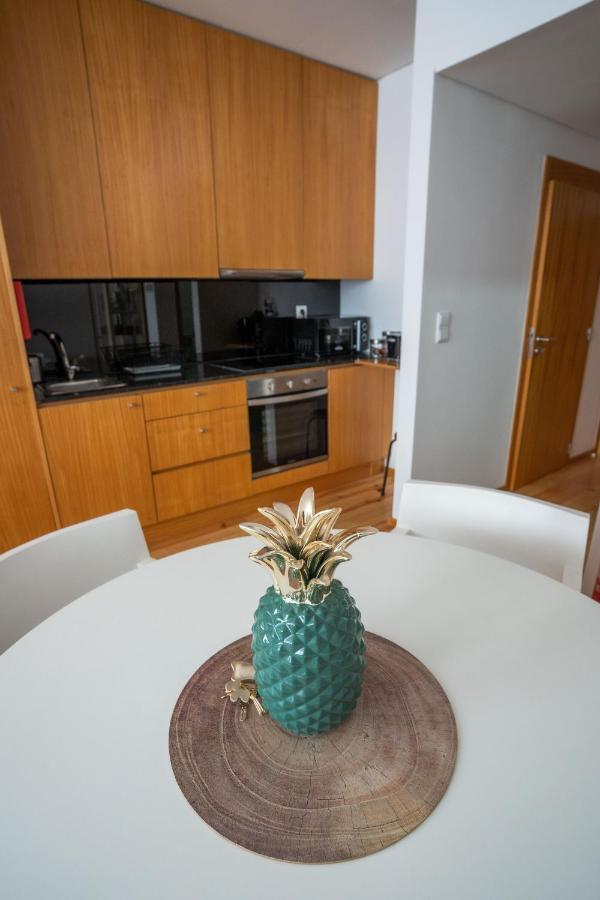 Downtown Porto Relaxed Apartment With Private Yard Exteriör bild